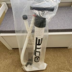 Brand New Bote Aero White Inflatable Pump with Black Accents